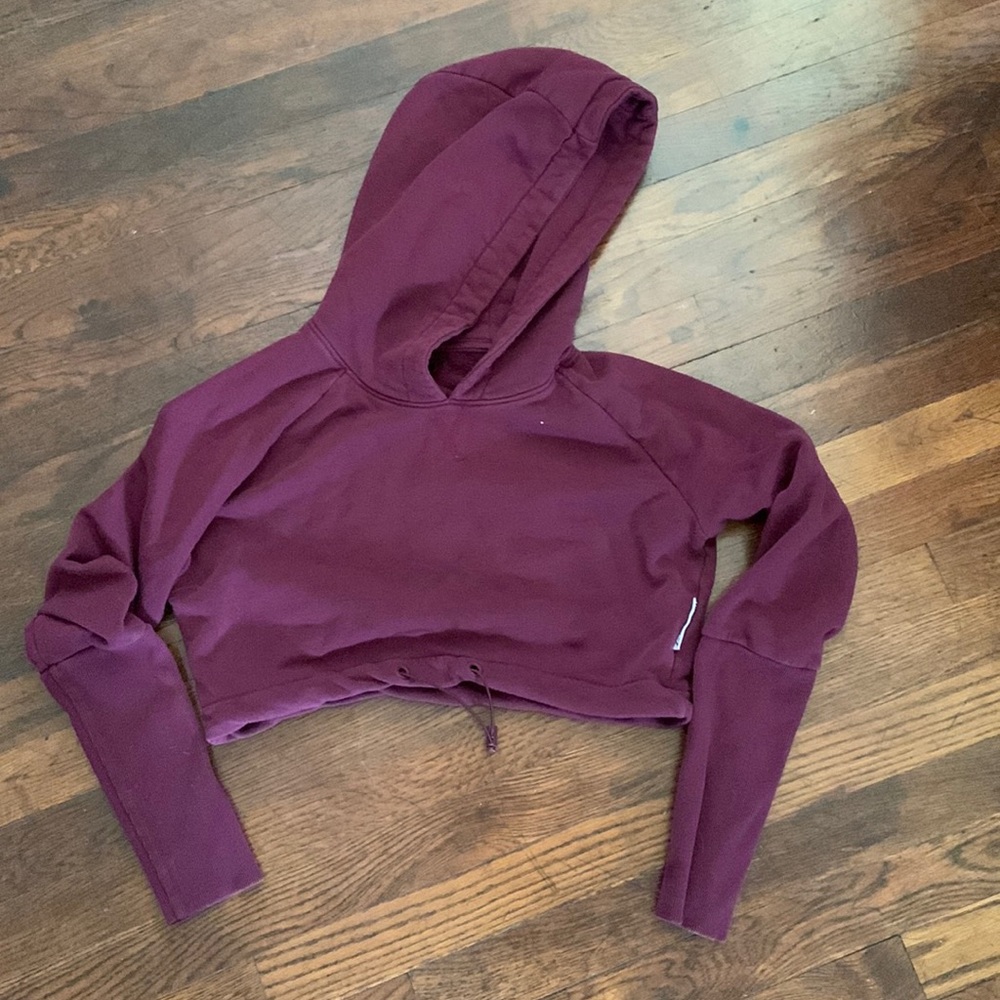 Cropped gymshark sweatshirt